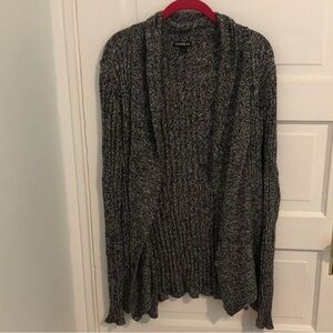 Express stretching grey sweater black white thread 100% cotton new